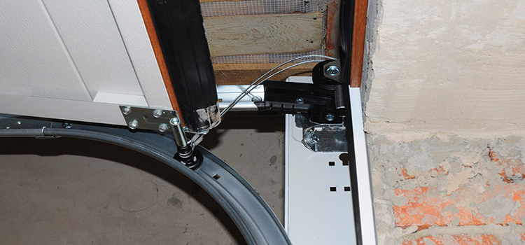 Garage Door Off Track Roller Repair Swanbourne